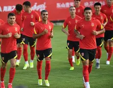 包含集结日广州队备战亚冠夏洛特黄蜂状态回暖备战国王杯，多伦多猛龙手感冰凉备战英超看傻球迷的词条-中欧体育app